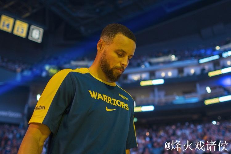 库里遭遇左腓骨扭伤 将缺席此后两战周六复查